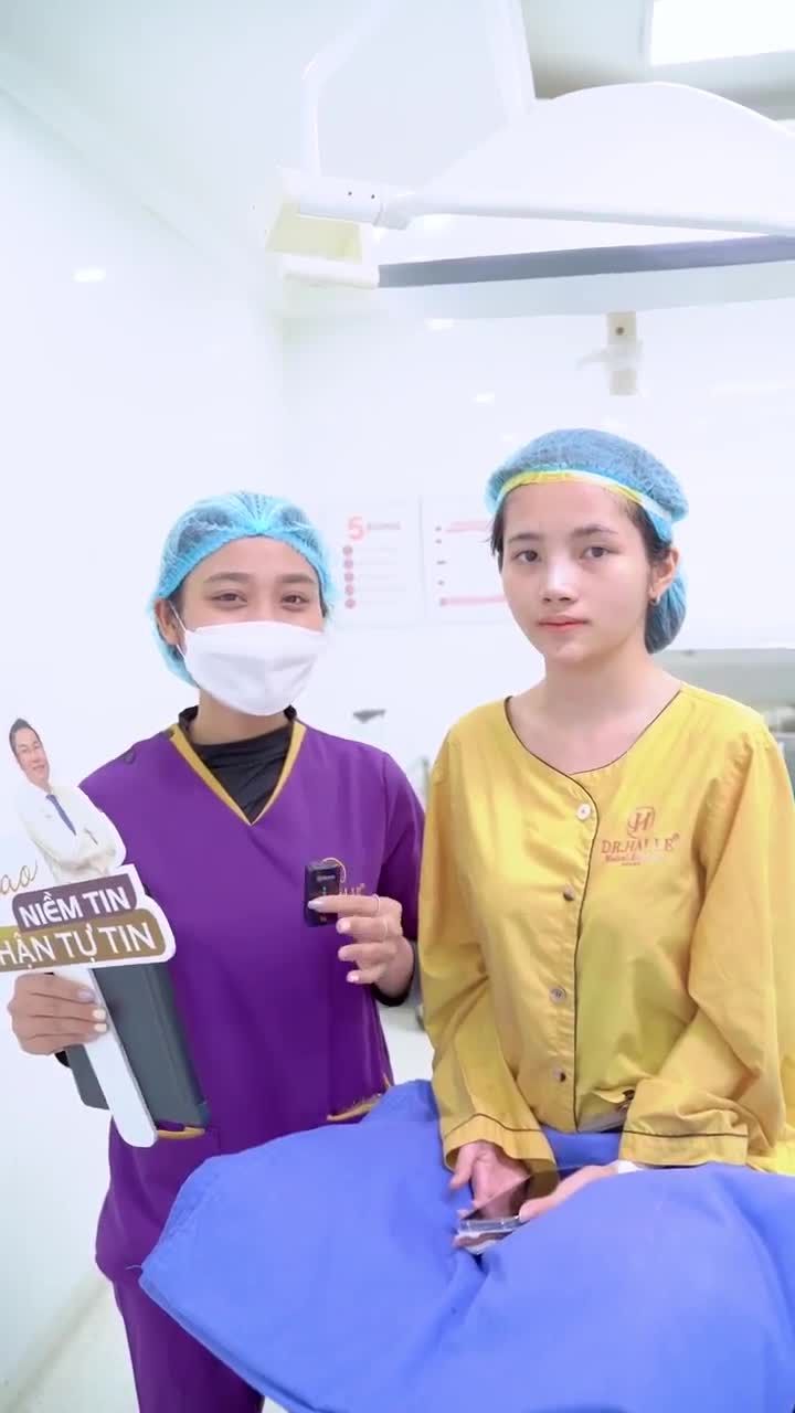 Chiêm ngưỡng ngay "tác phẩm" sau khi nâng mũi của em khách hàng dưới đây để cùng thấy được sự thây đổi