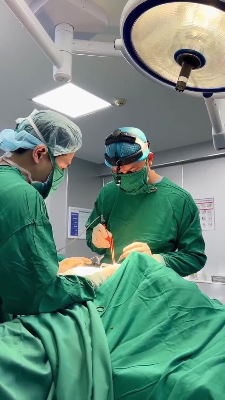 Đột nhập phòng phẫu thuật - Hỏi nhanh đáp gọn cùng bác sĩ Điền.