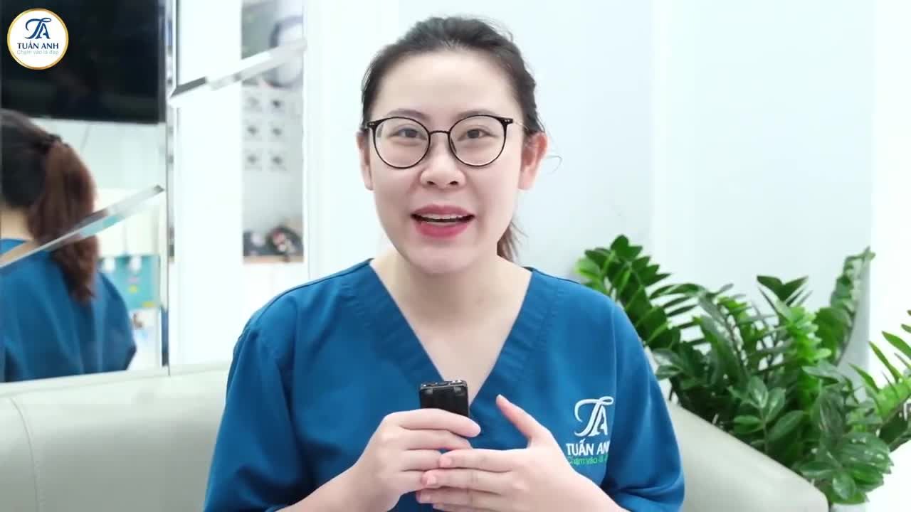 SAU CHỈ VỚI 7 NGÀY KHÁCH HÀNG SỬ DỤNG DỊCH VỤ NÂNG MŨI CẤU TRÚC QUAY TRỞ LẠI TÁI KHÁM (CẮT CHỈ) TẠI THẨM MỸ TUẤN ANH