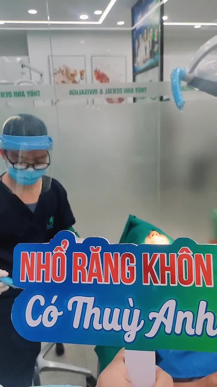 Kết quả sự thay đổi của khách hàng sau 4 tháng dùng hàm facemask chữa khớp cắn ngược.