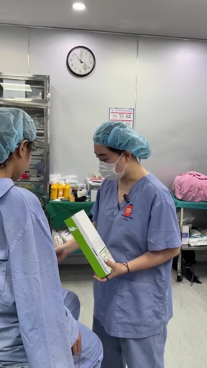 KHÁCH HÀNG ĐƯỢC XEM DAO PLASMA VÀ HỘP CHẤT LIỆU TÚI ĐỘN TRƯỚC KHI DÙNG.