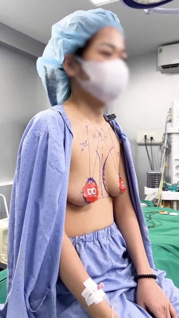CHUẨN BỊ THỰC HIỆN PHẪU THUẬT, TÂM TRẠNG HIỆN TẠI CỦA CHỊ KHÁCH HÀNG THẾ NÀO NHỈ?