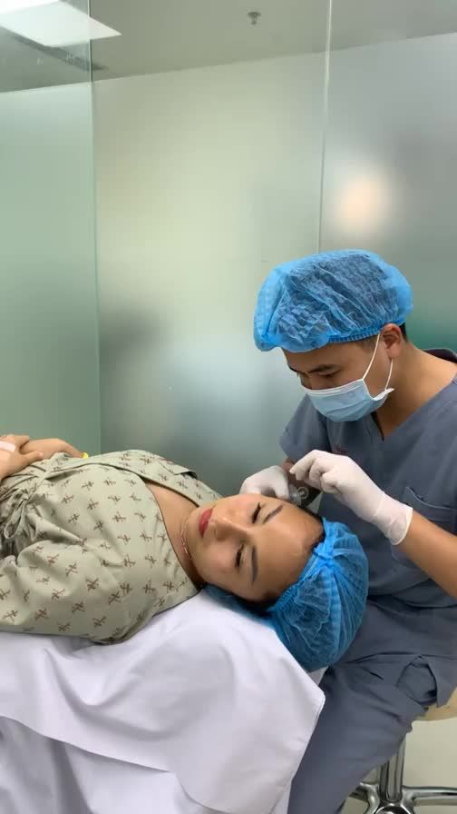 Ca làm đẹp buổi chiều