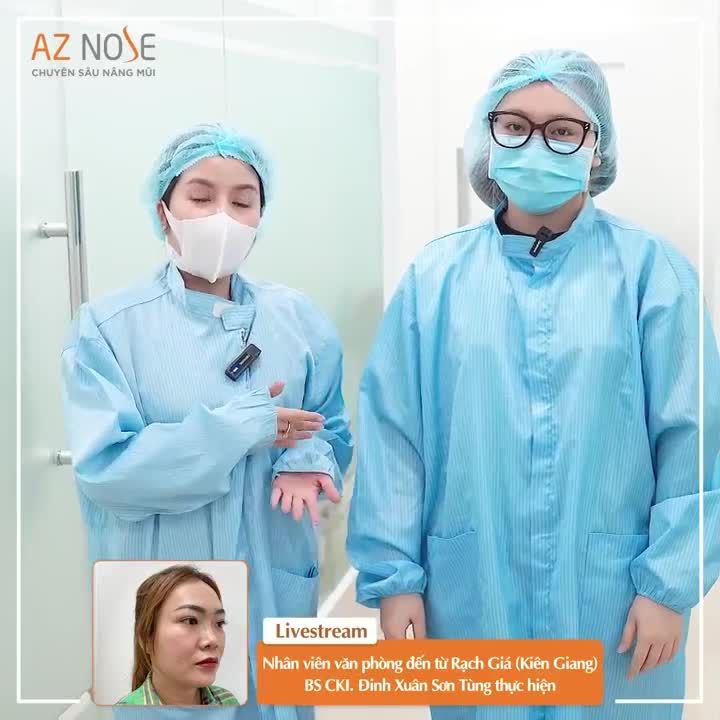 Nhân viên văn phòng đến từ Rạch Giá (Kiên Giang) xem dáng mũi cùng người thân