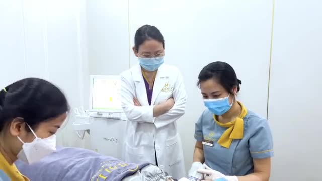 Hôi nách "lộng hành", giải quyết nhanh gọn bằng miraDry tại Dr.Hải Lê!