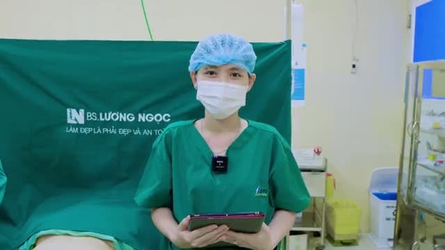 Với sự giới thiệu của người nhà, chị khách Việt kiều sinh năm 1978 đã tin tưởng lựa chọn phương pháp hút mỡ tạo dáng tại ekip Bác sĩ Lương Ngọc.