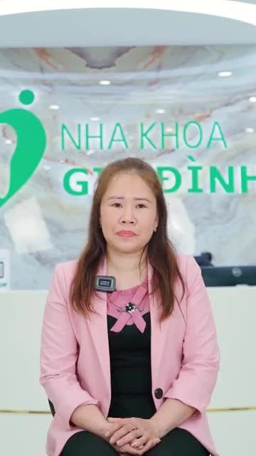 TRÒ CHUYỆN CÙNG NỮ KHÁCH HÀNG ĐẾN VỚI NHA KHOA GIA ĐÌNH