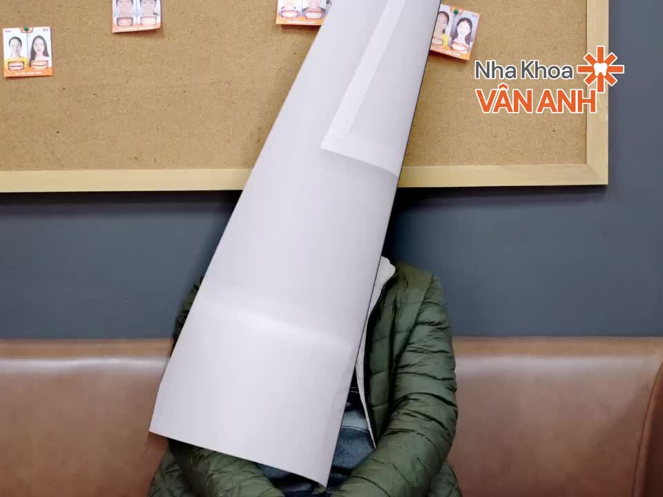 “KHỔ SỞ VỀ HÀM RĂNG, KHÔNG ĂN ĐƯỢC VÌ NHAI LÀ NÓ SƯNG LÊN” là chia sẻ của chú Toàn 62 tuổi - nạn nhân của cầu răng sứ và hàm tháo lắp