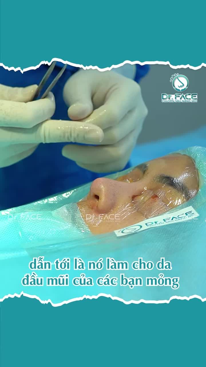 Tỉnh táo với SILICONE CÓ CHÂN nha…