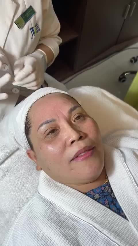 Quý cô U50 làn da nhiều ĐỐM NÂU quyết tâm đến JW cải thiện da MỊN MÀNG với Laser Đốm Nâu + Tiêm PRP Plus trẻ hóa da