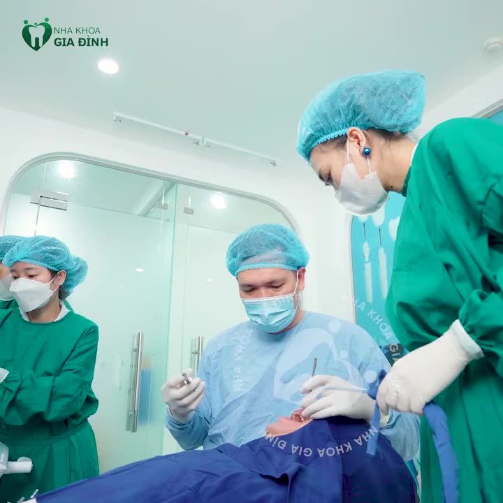QUY TRÌNH CẤY GHÉP IMPLANT CHUẨN FDA HOA KỲ TẠI NHA KHOA GIA ĐÌNH