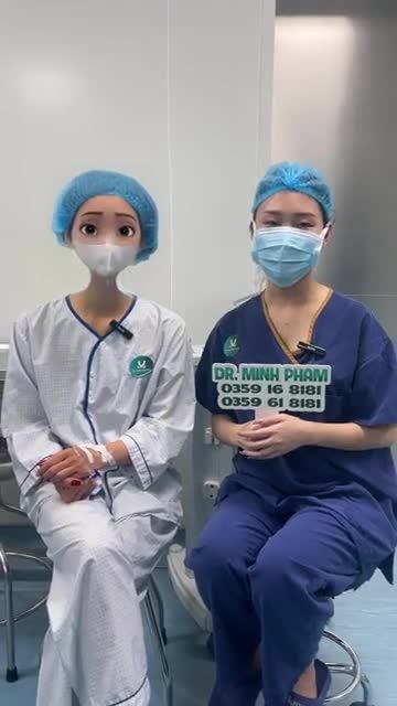 Ekip Dr. Minh Phạm chuẩn bị "vào việc", đập tường thành xây đồi núi cho chị KH đến từ Bắc Giang