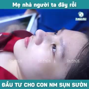 MẸ “NHÀ NGƯỜI TA” đầu tư cho con gái nâng mũi sụn sườn