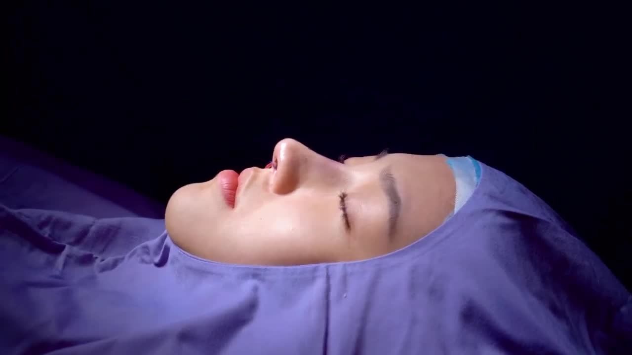 Sở hữu dáng mũi Medi-Form Dr.Hải Lê siêu xinh, nhan sắc "thăng hạng" đẹp lung linh!