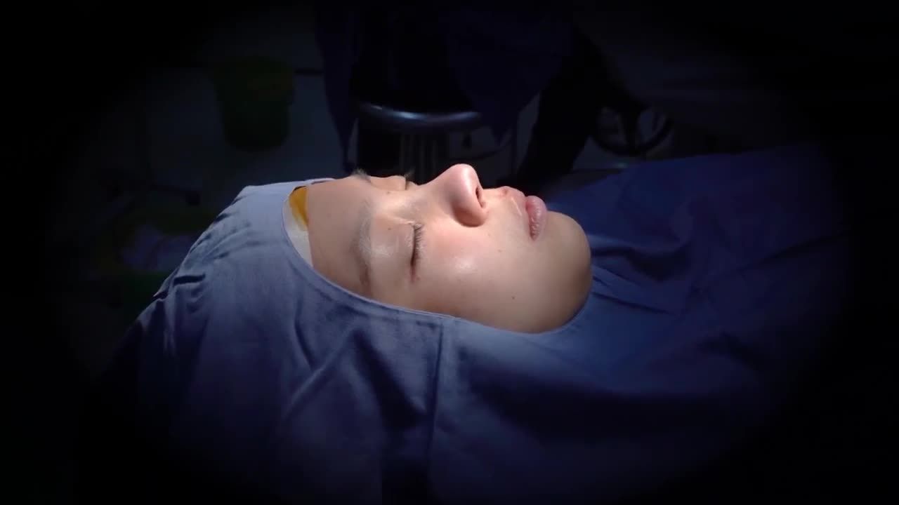 Cùng chiêm ngưỡng kết quả nâng mũi cực xinh của vị khách hàng tại Dr.Hải Lê!