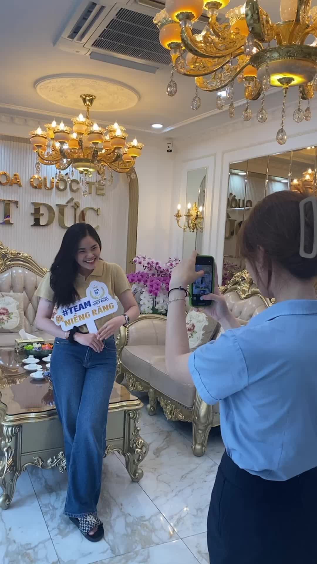 Khách vừa tháo mắc cài nóng hổi tại Nha khoa quốc tế Việt Đức ạ!!!