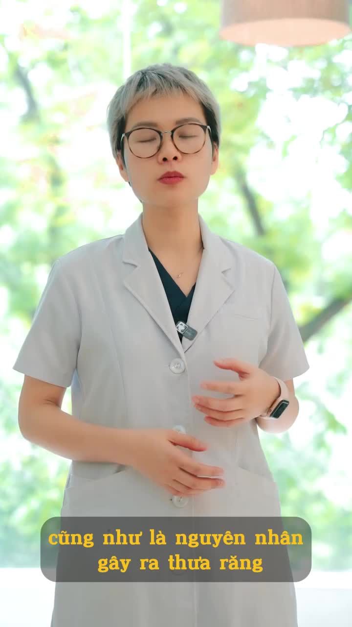 Răng thưa nên niềng hay bọc sứ?