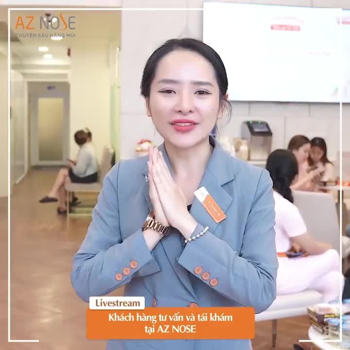 Khách hàng tư vấn và tái khám tại AZ NOSE