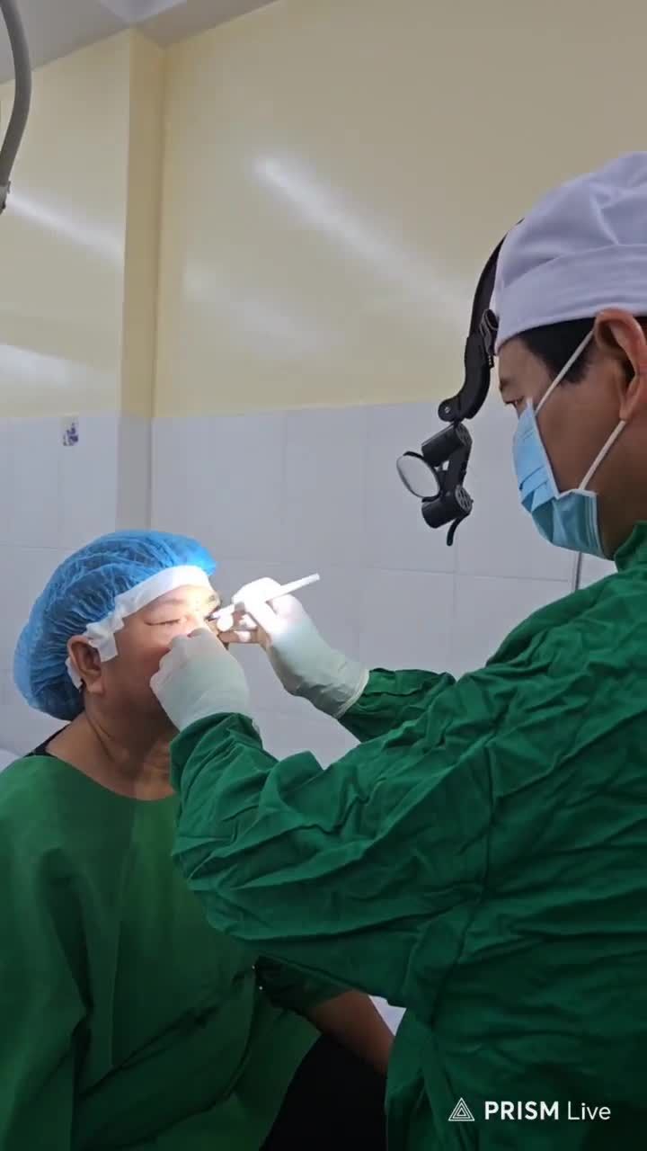 Hành trình sửa lại mũi hỏng sau 1 năm của cô khách đến từ Sa Đéc.