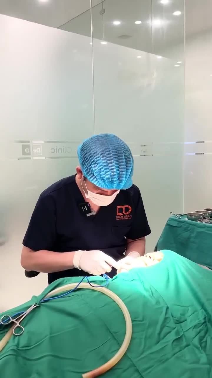 MŨI KHÔNG QUÁ XẤU THÌ CÓ NÊN LÀM CẤU TRÚC HAY KHÔNG?