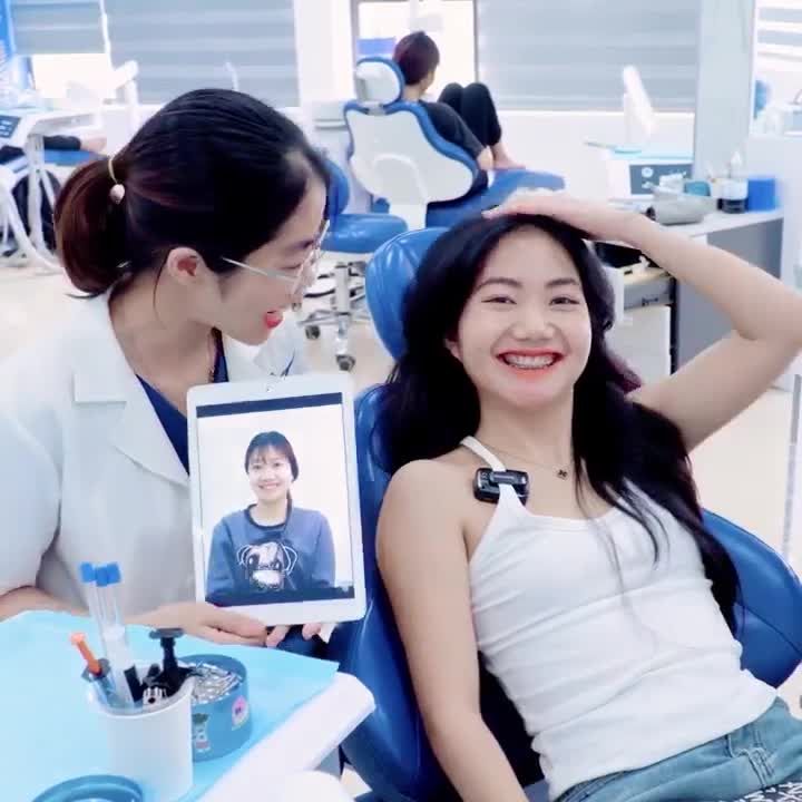 CHIÊM NGƯỠNG CẬN CẢNH NỤ CƯỜI “CỰC PHẨM” SAU 2 NĂM NIỀNG RĂNG - KHÁCH HÀNG LÊ THỊ LIÊN
