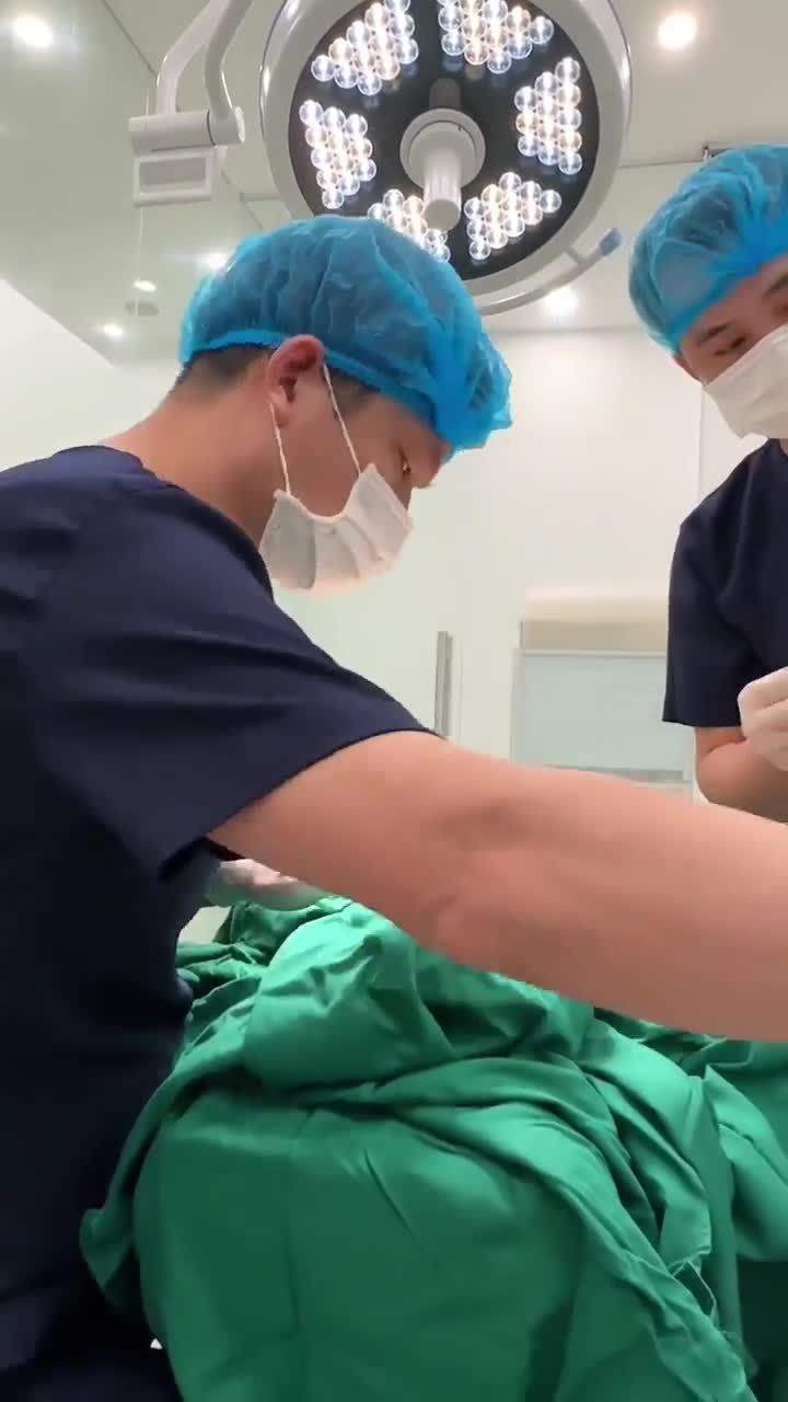 CẬN CẢNH QUÁ TRÌNH CĂNG CHỈ SINH HỌC CHO CHỊ KHÁCH HÀNG