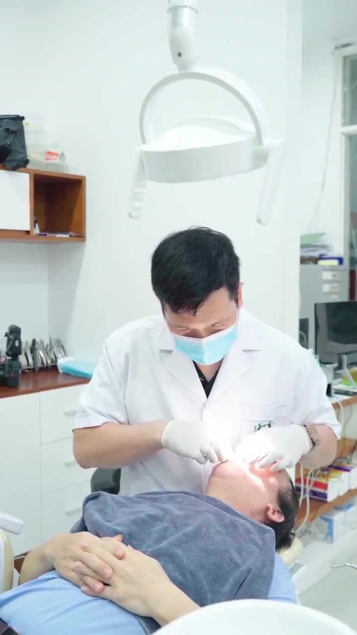 QUÁ TRÌNH LẮP RĂNG TRÊN IMPLANT CHO KHÁCH HÀNG ĐẾN TỪ QUẢNG NINH
