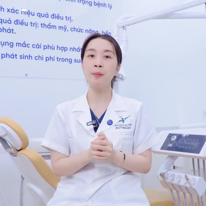 NIỀNG RĂNG MẮC CÀI SỨ CÔNG NGHỆ X-MATRIX, NỮ GIÁO VIÊN TỰ TIN NHỜ THẨM MỸ TUYỆT ĐỐI