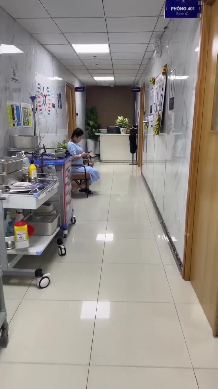 HẬU PHẪU CHỊ KHÁCH HÀNG THỰC HIỆN NÂNG NGỰC CHỈ SAU 1 GIỜ RA PHÒNG HẪU PHẪU