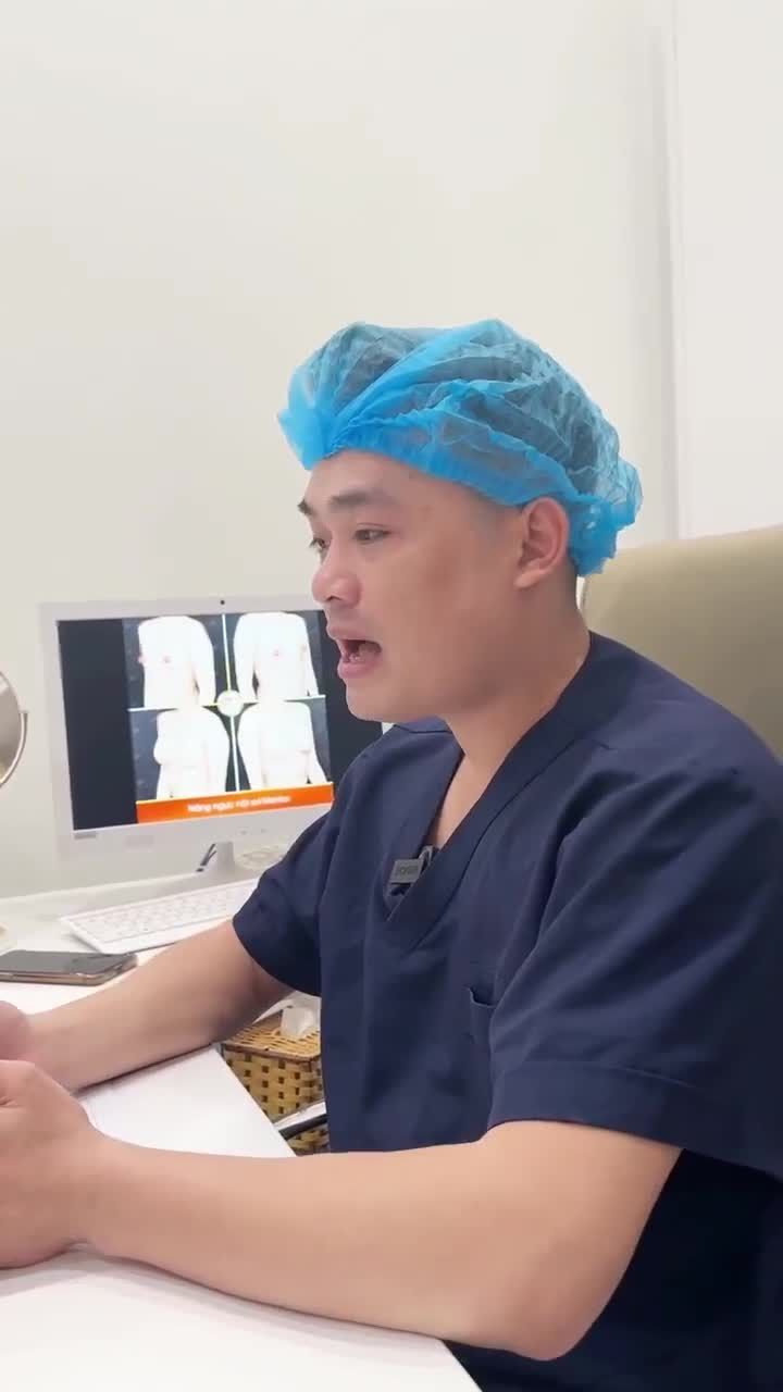 BÁC SĨ TIẾP TỤC THĂM KHÁM CHO 1 CHỊ KHÁCH HÀNG ĐÃ TỪNG NÂNG NGỰC TẠI DRD
