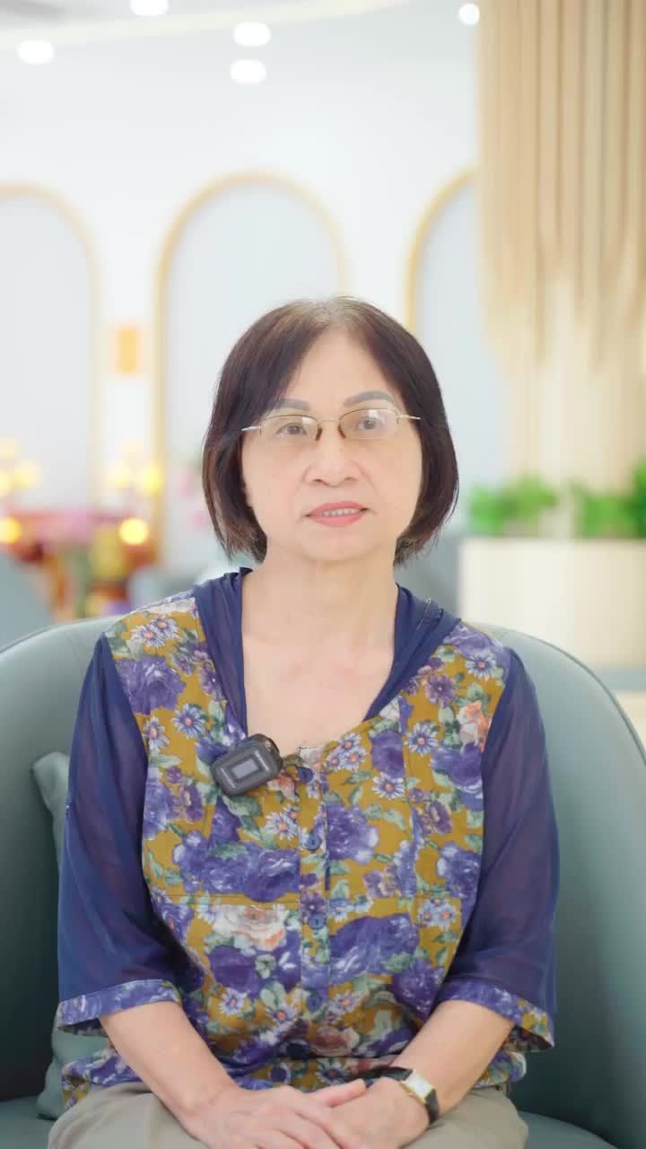 TRÒ CHUYỆN CÙNG CÔ XUÂN YẾN SAU KHI THẨM MỸ RĂNG SỨ