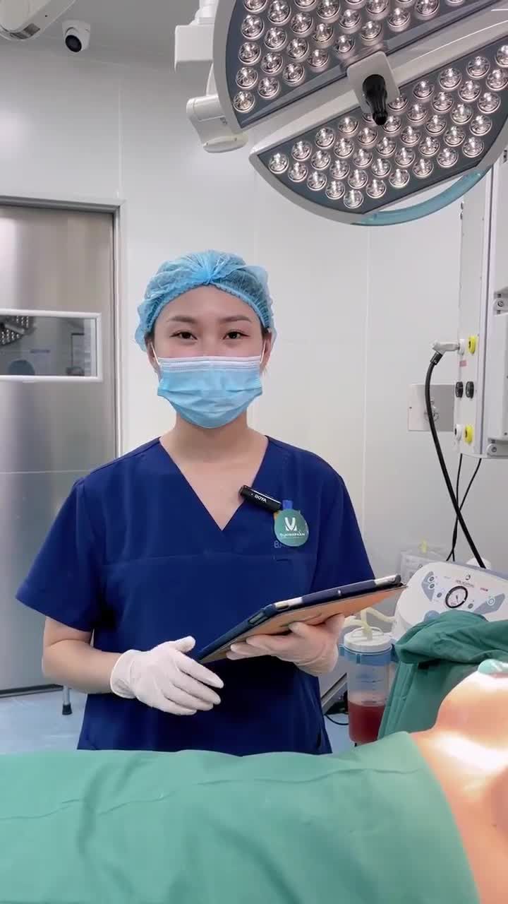 Siêu phẩm Ergonomix size 315cc vừa được ekip Dr. Minh Phạm thực hiện. Cùng ngắm nhìn sự thay đổi diệu kì của khách hàng xinh đẹp nay cả nhà!