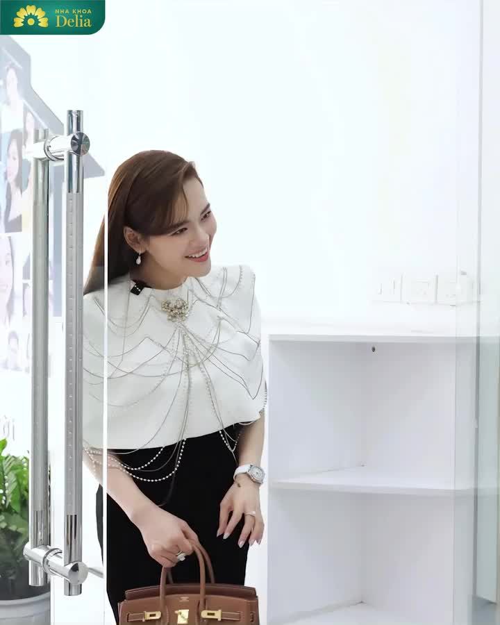 Chỉ 48H  Cùng nha khoa Delia kiến tạo nụ cười trọn vẹn cho diễn viên Phương Thảo