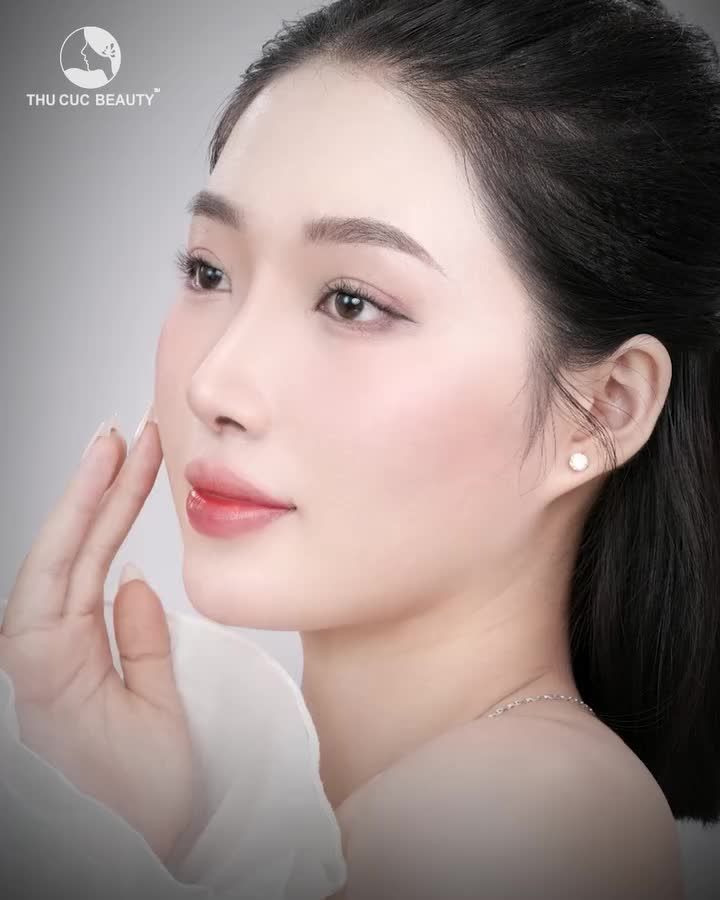 Muốn dáng tự nhiên mà phải có góc nghiêng thần thánh Thì gặp ngay bác sĩ tại Thu Cúc!!!