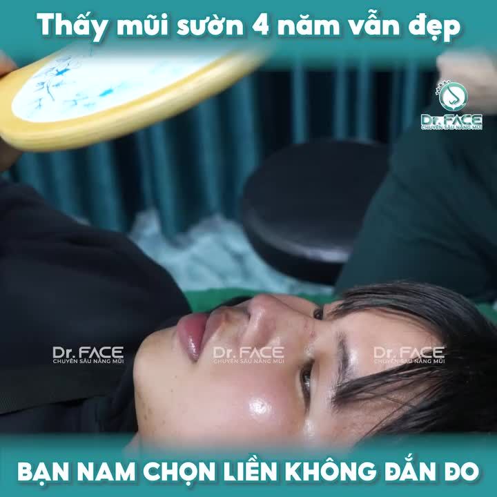 Thấy Mũi Sườn 4 Năm Vẫn Đẹp, Bạn Nam Chọn Liền Không Đắn Đo