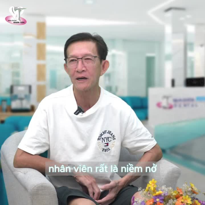 Tận hưởng tuổi già, ăn ngon miệng hơn nhờ phương pháp trồng răng Implant
