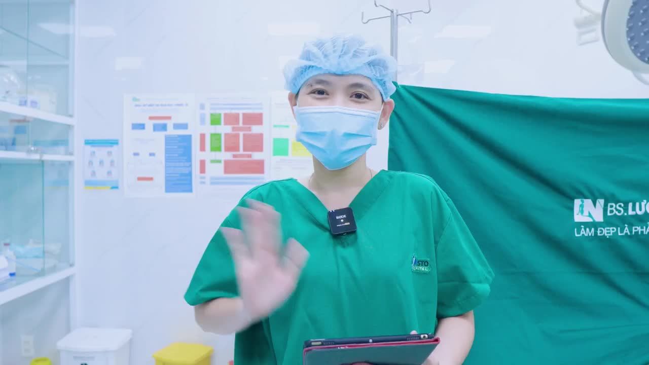 Cùng đoán xem số đo vòng bụng của chị khách hàng ngay tại phòng phẫu thuật sẽ giảm được bao nhiêu sau khi thực hiện