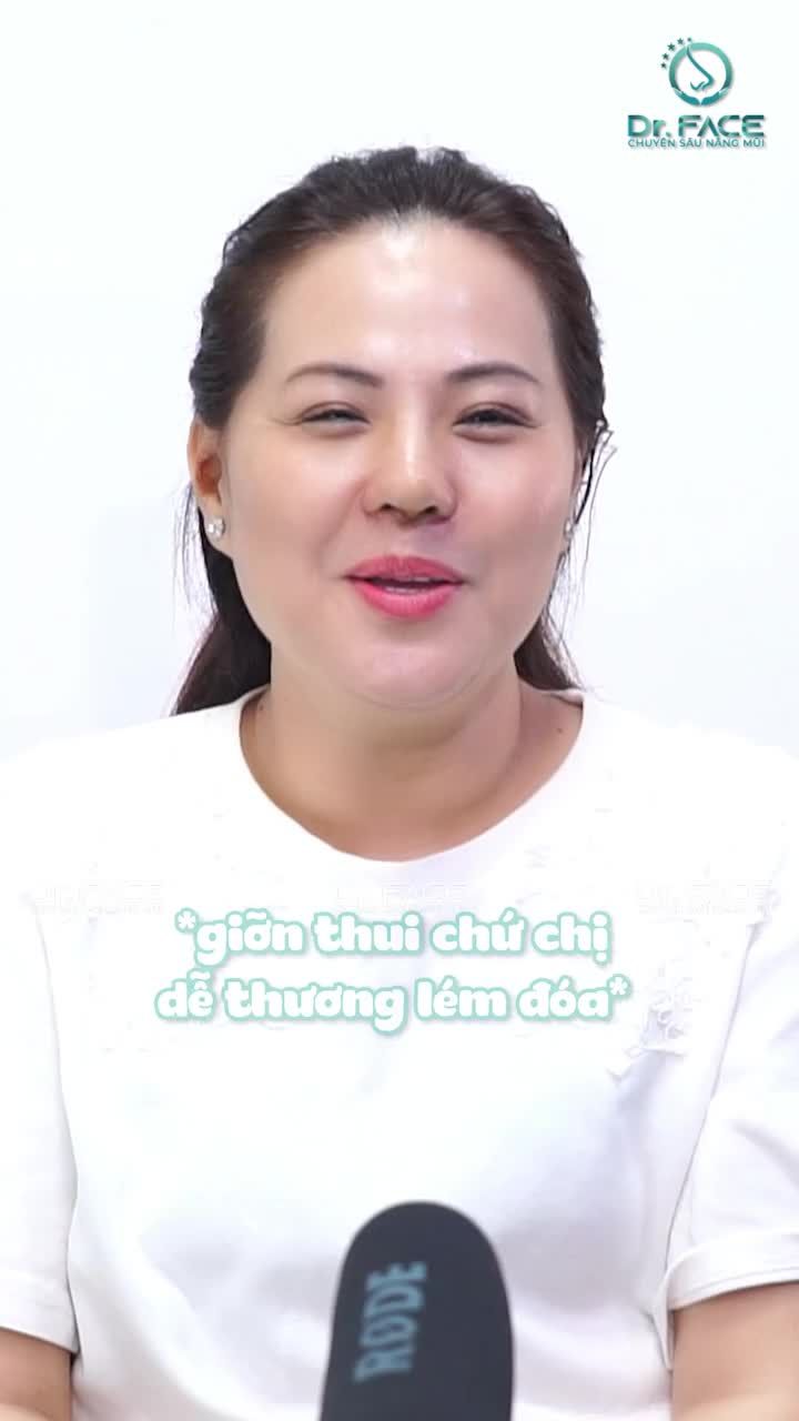 HAI LỖ MŨI LỆCH “quá đáng” vậy chị?