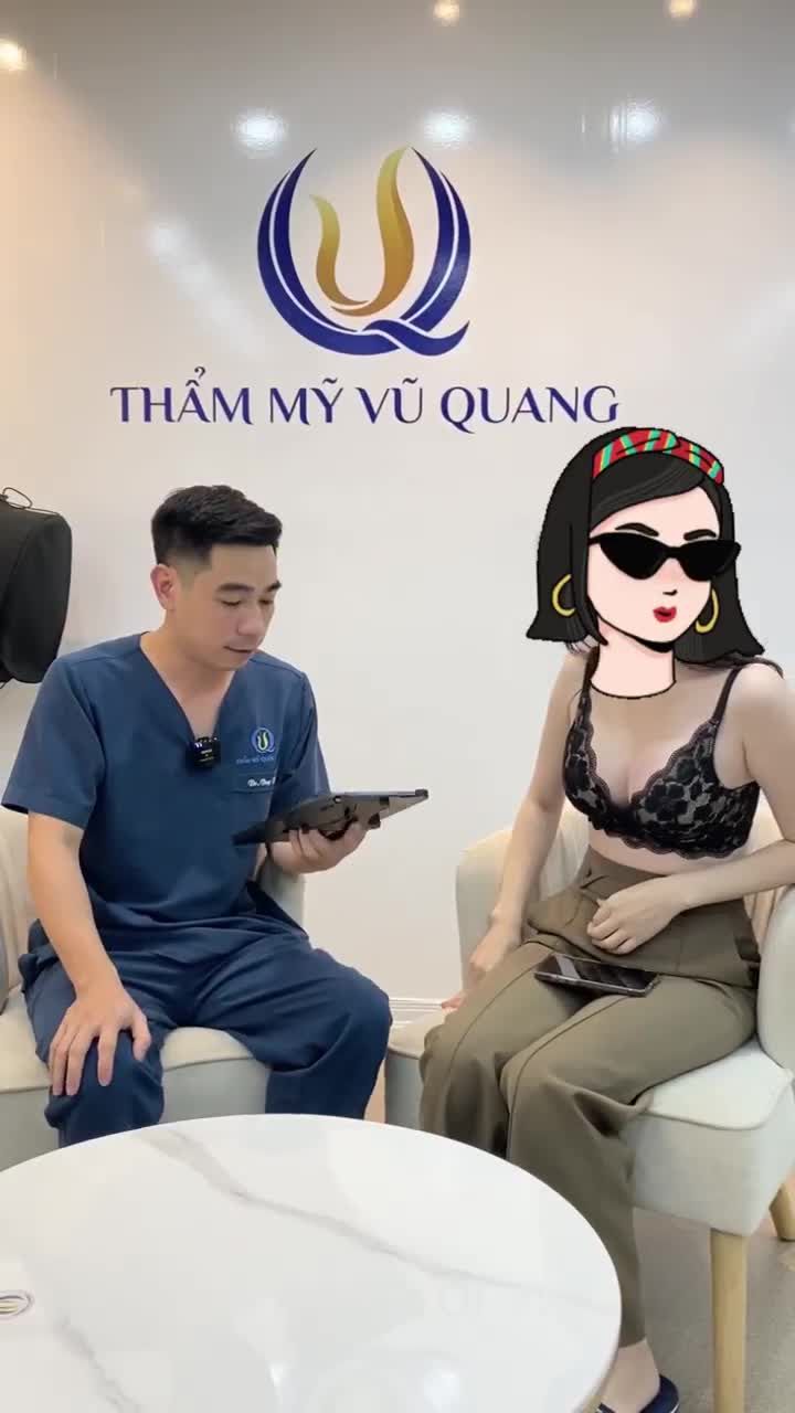Tái khám cho khách hàng nâng ngực sau 1 tháng tại Thẩm Mỹ Vũ Quang