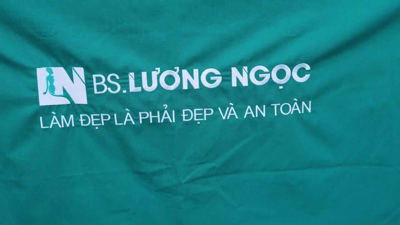 Chị Bích Trang đã trải qua 3 lần sinh nở, tưởng chừng không thể quay về vóc dáng khi xưa.