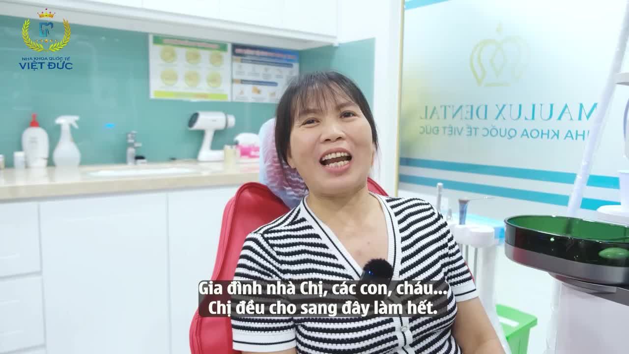 "GIA ĐÌNH CHỊ, CÁC CON, CÁC CHÁU ĐỀU CHO SANG BÁC MẬU LÀM RĂNG"