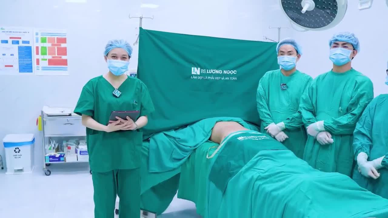 Kết quả khác biệt thấy rõ, vùng bụng to bè chảy xệ hoàn toàn biến mất!