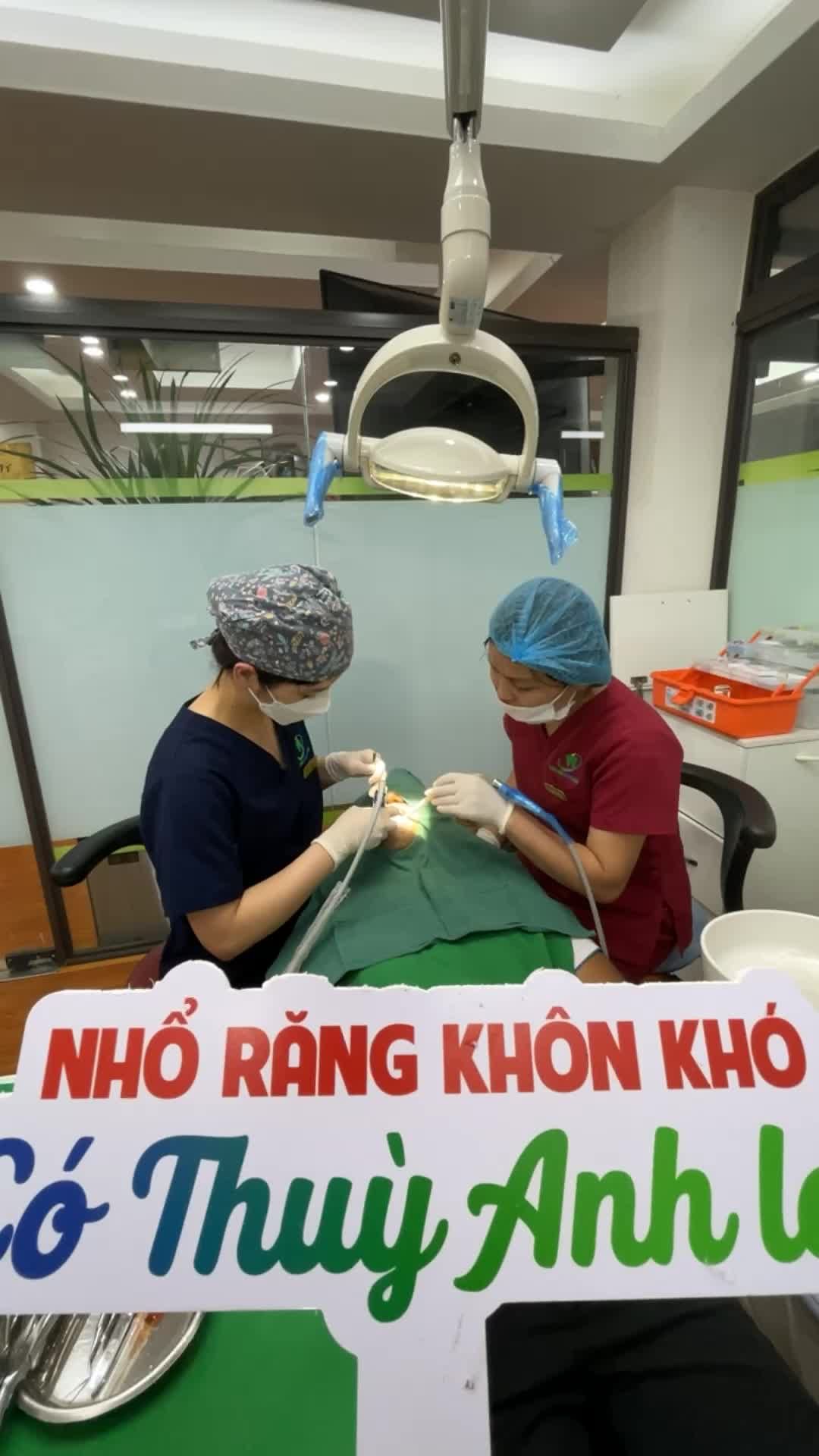 Nhổ răng khôn diễn ra an toàn và đúng quy trình