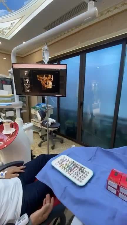 Cấy ghép Implant tại Nha khoa Quốc tế Việt Đức - Cơ sở Phủ Doãn, Hoàn Kiếm, Hà Nội