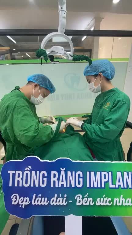 Ca cấy ghép chân răng nhân tạo implant để khôi phục lại vị trí răng 45 đã mất cho bạn khách hàng tại cơ sở Phổ Yên