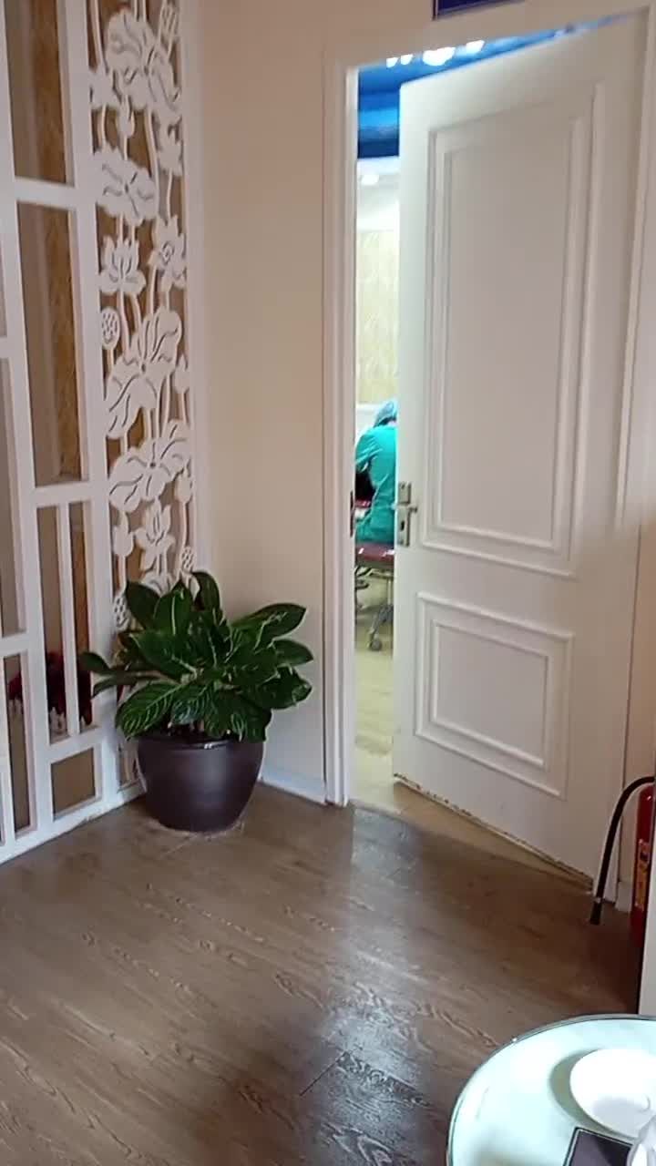 Nụ cười trắng sáng bằng phương pháp tẩy trắng răng công nghệ mới tại nha khoa Quốc tế Việt Pháp 29 Nguyễn Du