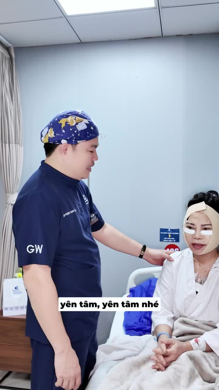 Dưới đây là video chia sẻ lý do chị lựa chọn bệnh viện Gangwhoo và cảm nhận của chị khách hàng sau khi thực hiện dịch vụ cùng với bác sĩ đang công tác tại bệnh viện Gangwhoo.