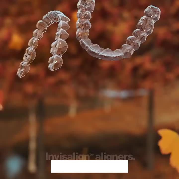 BIẾN HOÁ NỤ CƯỜI MÙA THU VỚI INVISALIGN CÙNG PEACE DENTISTRY