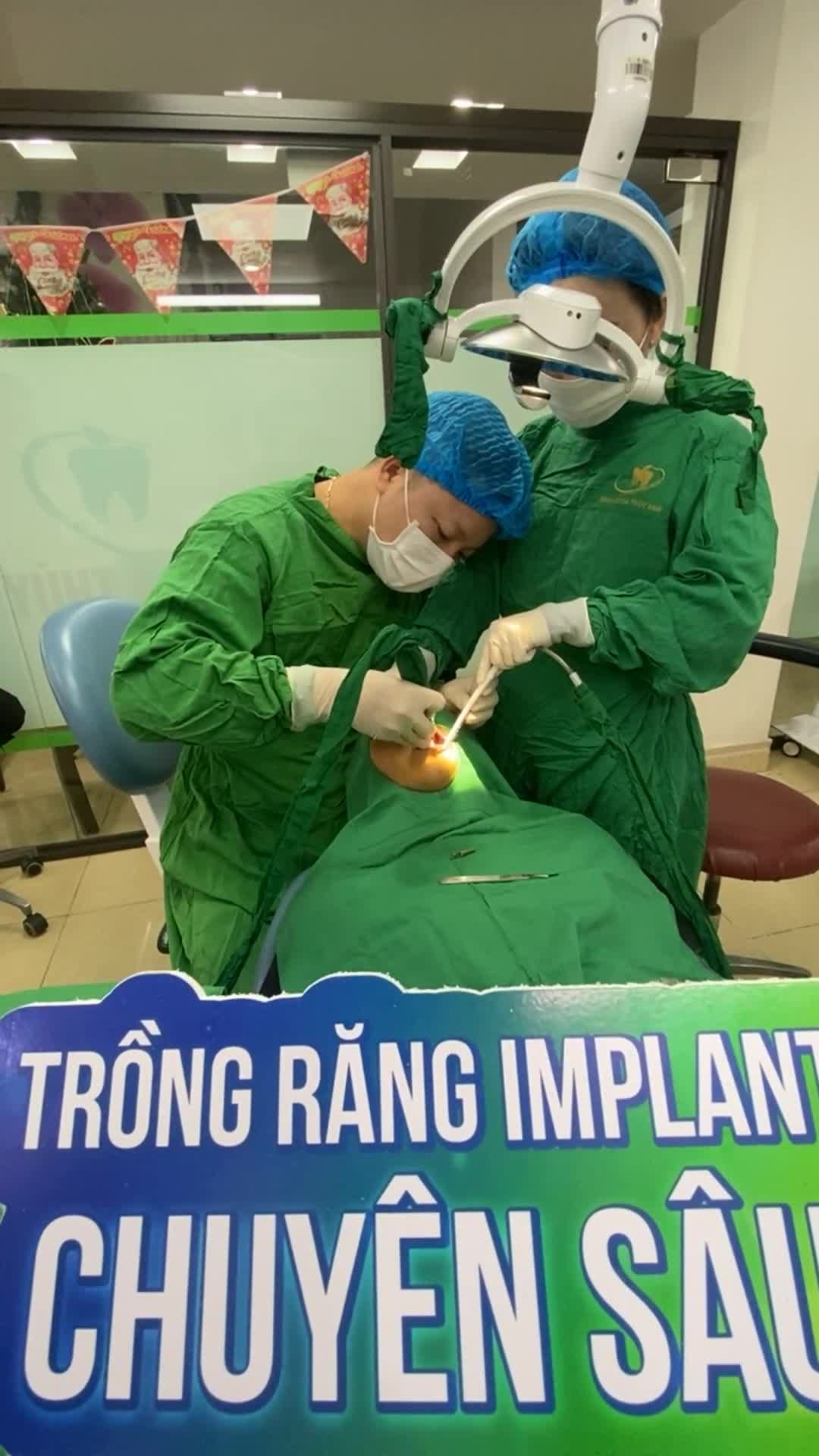 Ca cấy ghép chân răng nhân tạo Implant để khôi phục lại vị trí mất răng 35; 36 cho bạn khách hàng tại cơ sở Phổ Yên