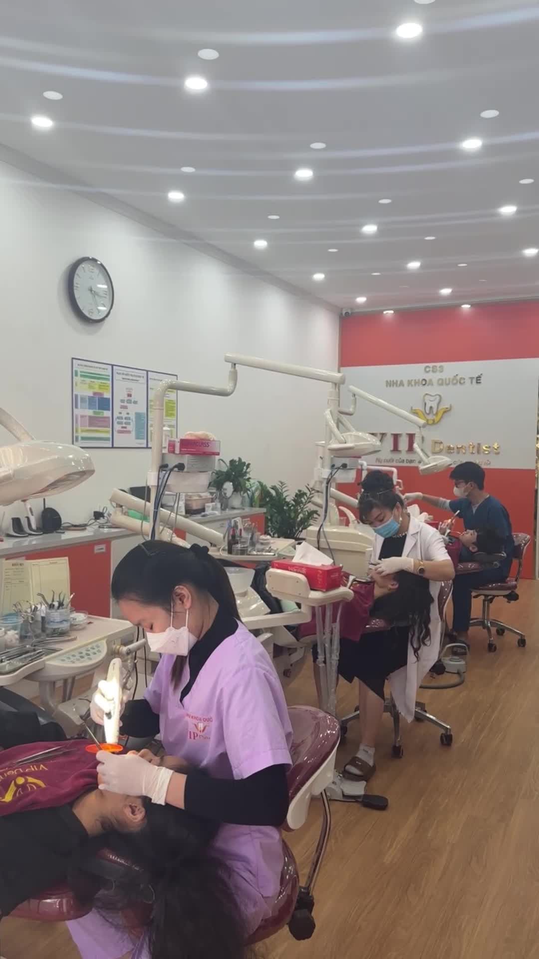 Xem thêm 252 video Niềng Răng của bác sĩ Bs nha khoa Vip Dentist